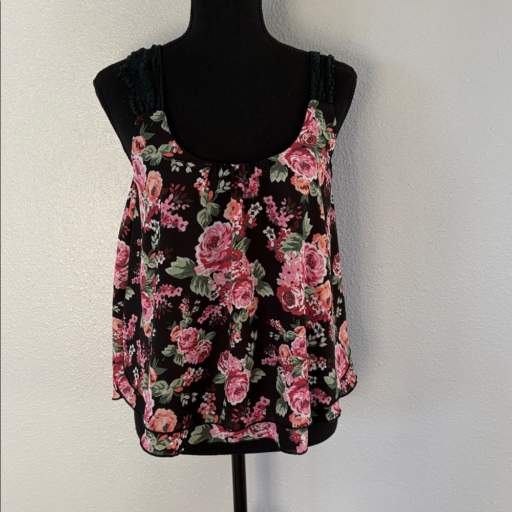 Persaya Floral Sleeveless Top